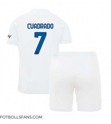 Inter Milan Juan Cuadrado #7 Replika Bortatröja Barn 2023-24 Kortärmad (+ Korta byxor)